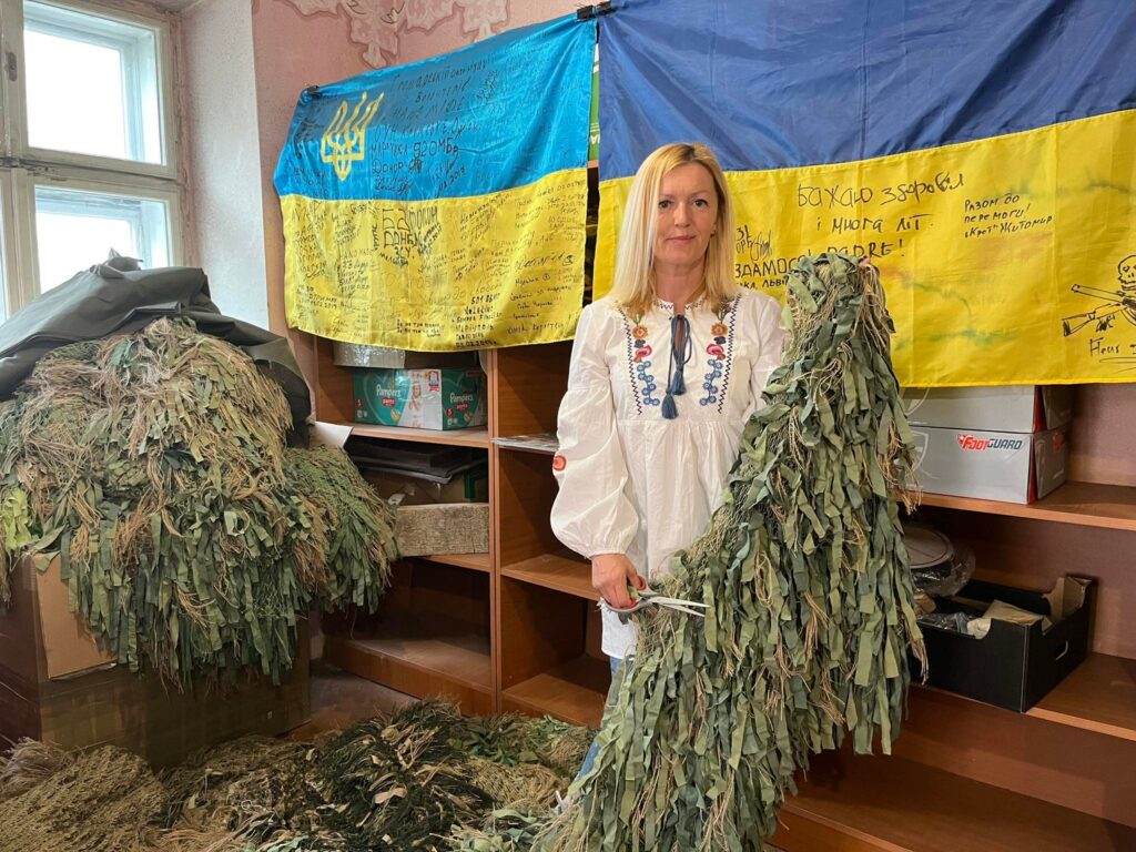 Святослава Фединяк – львів’янка, що 8 років поспіль робить маскування для бійців
