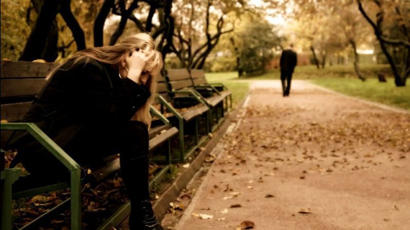 Чому виникає осіння депресія: пояснення львівської психологині