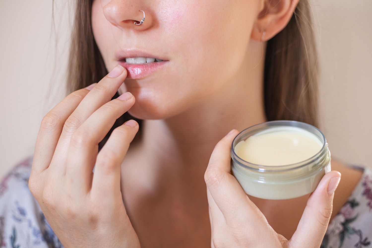 Натуральные средства для ухода за губами